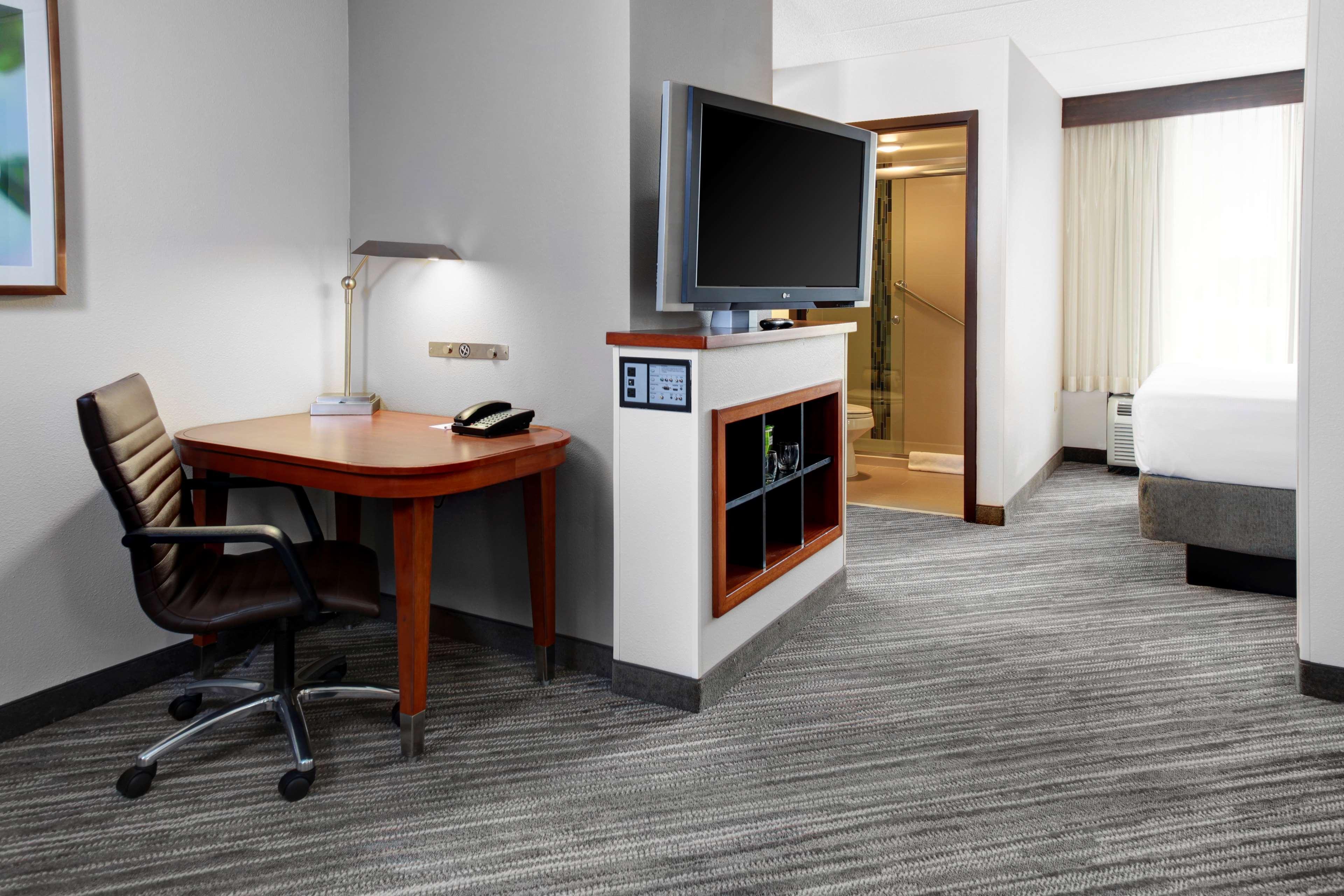 Hyatt Place Detroit/Обърн Хилс Екстериор снимка