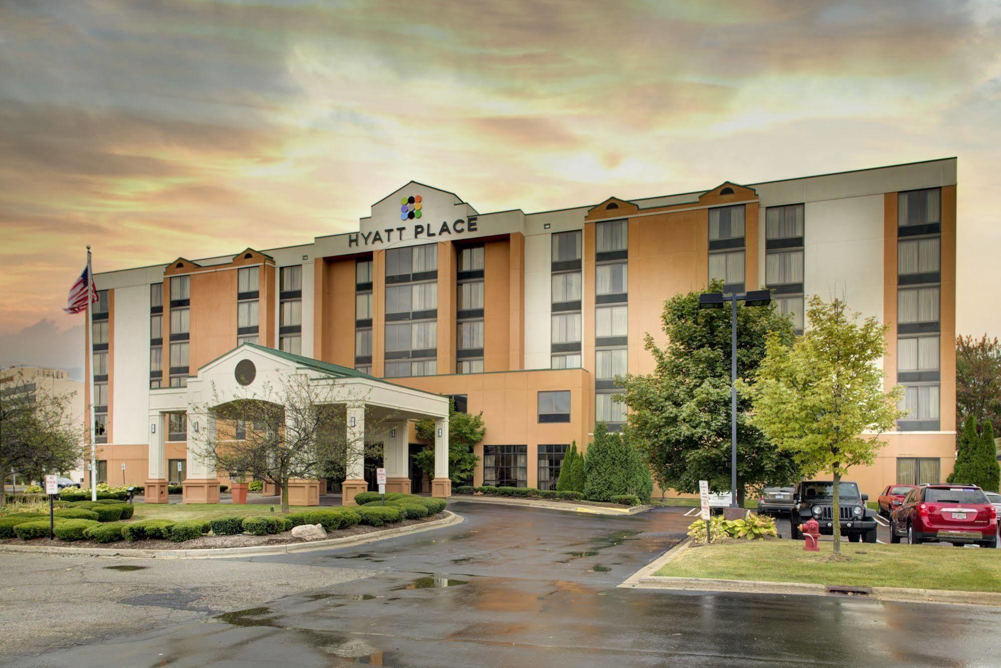 Hyatt Place Detroit/Обърн Хилс Екстериор снимка